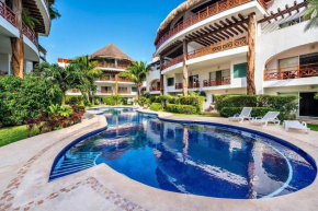 LUX CONDO. 2 POOLS-GYM-BEACH-5TH AVE.PARKING